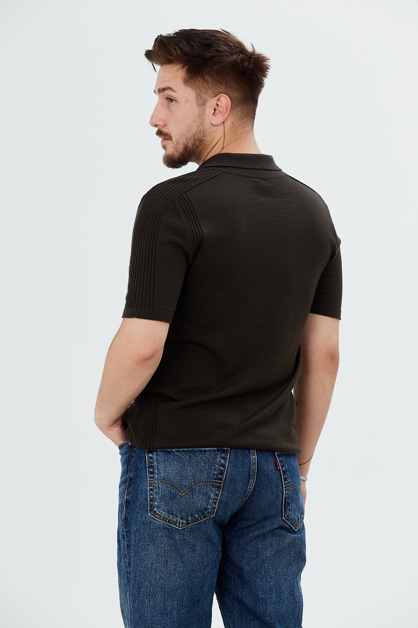 Pulover cu maneca scurta si guler polo