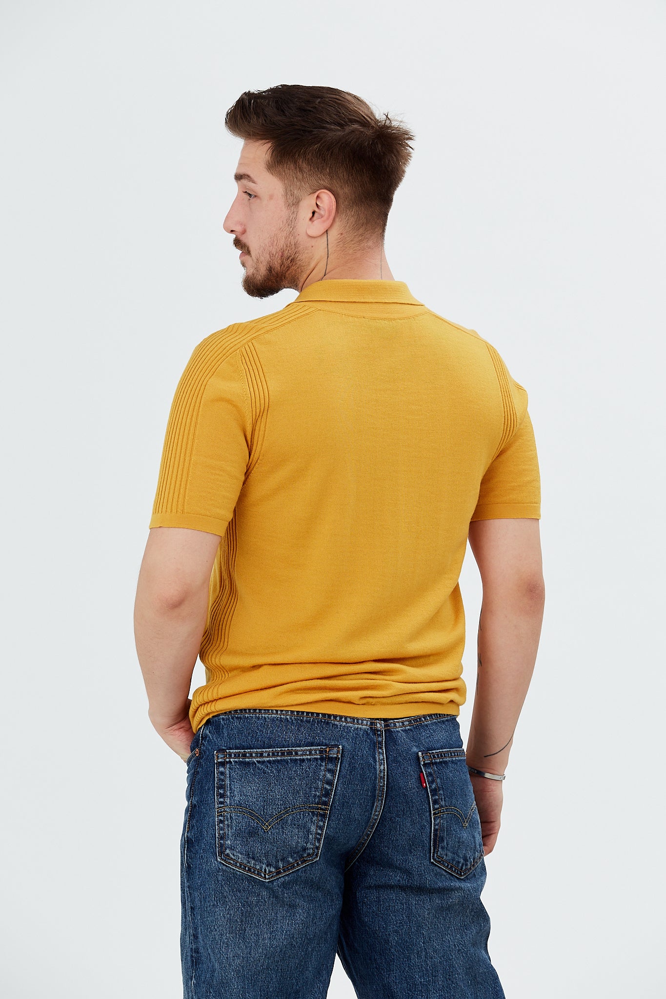Pulover cu maneca scurta si guler polo