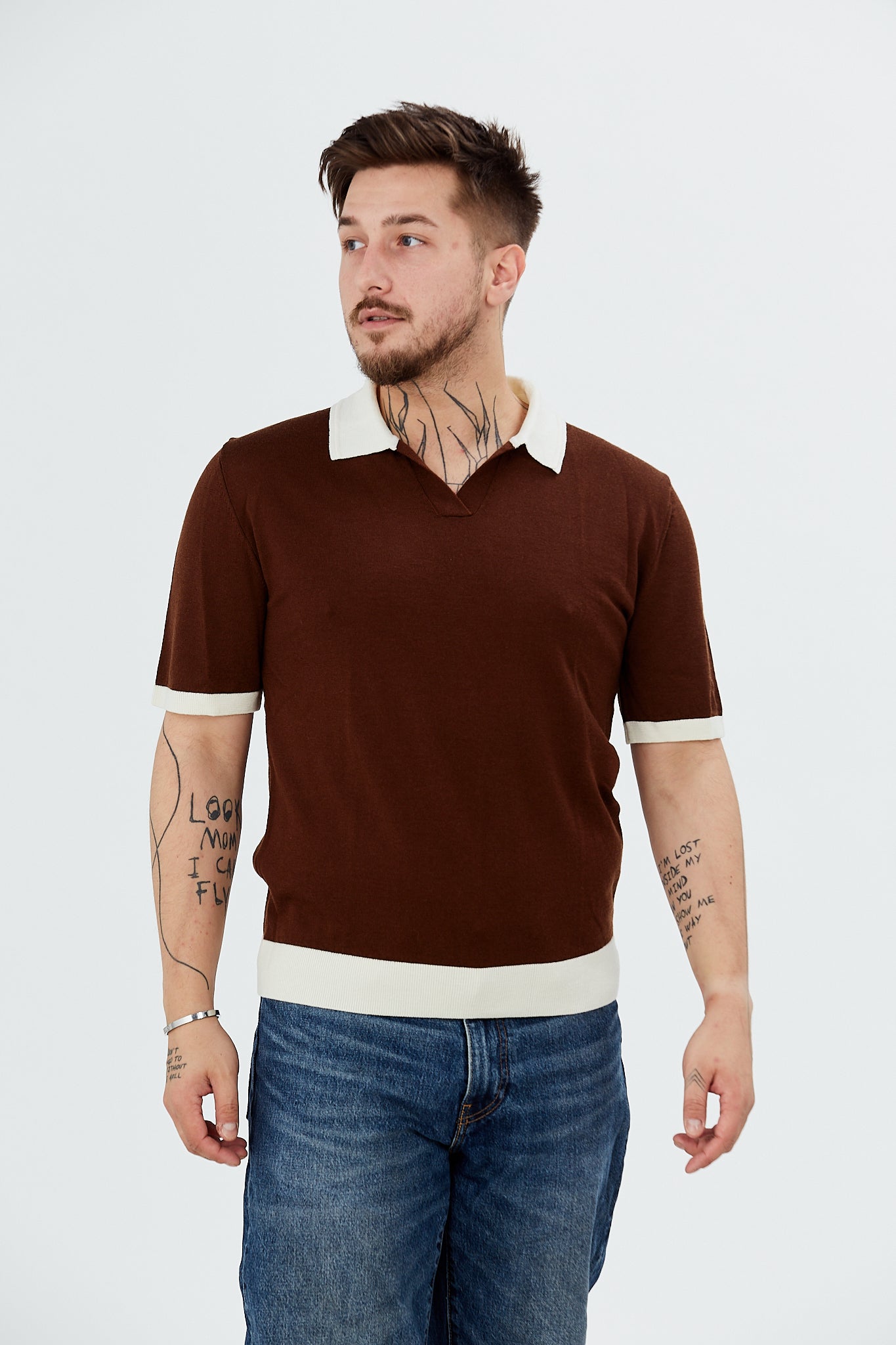 Pulover cu maneca scurta si guler polo in contrast