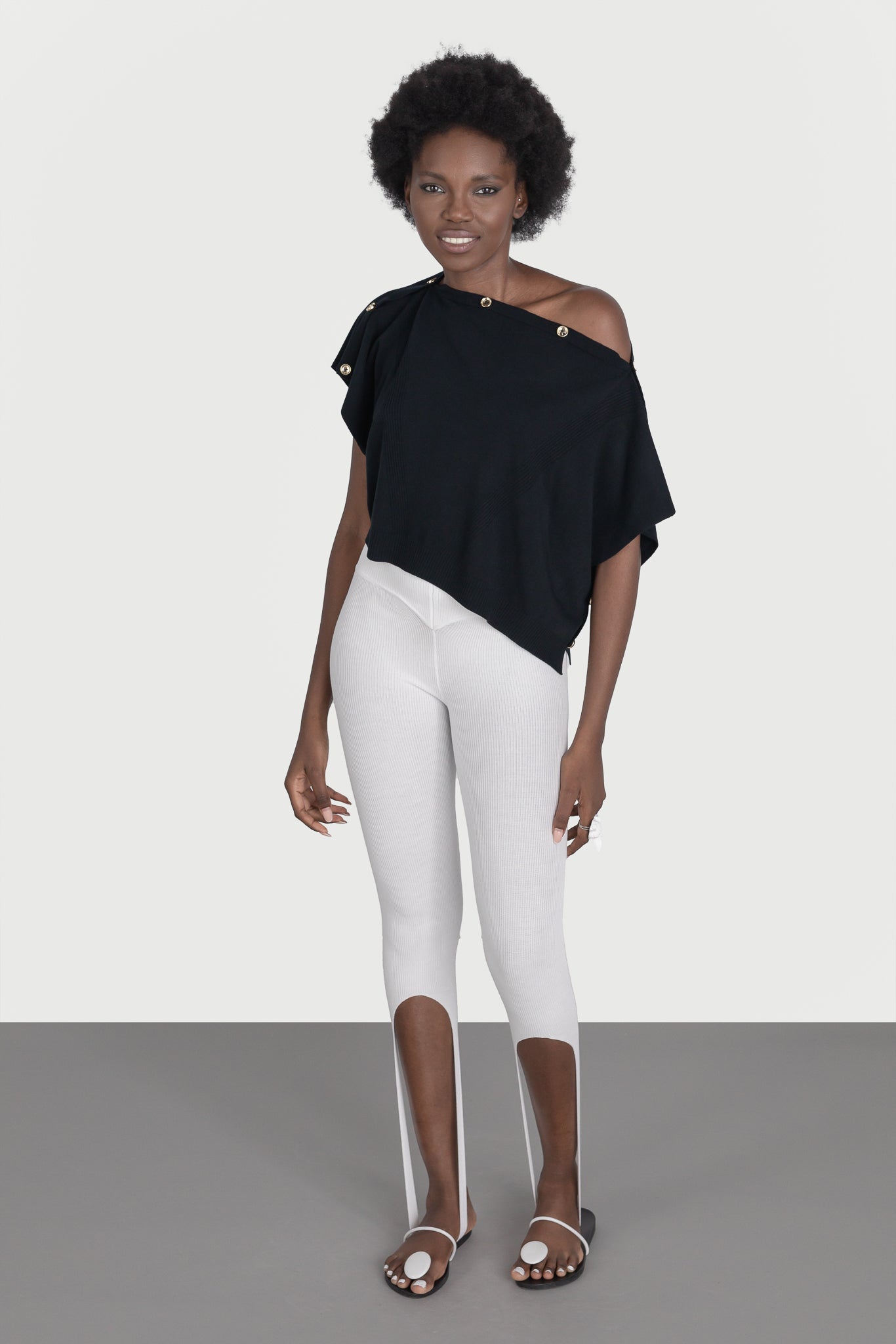 Top crop cu nasturi
