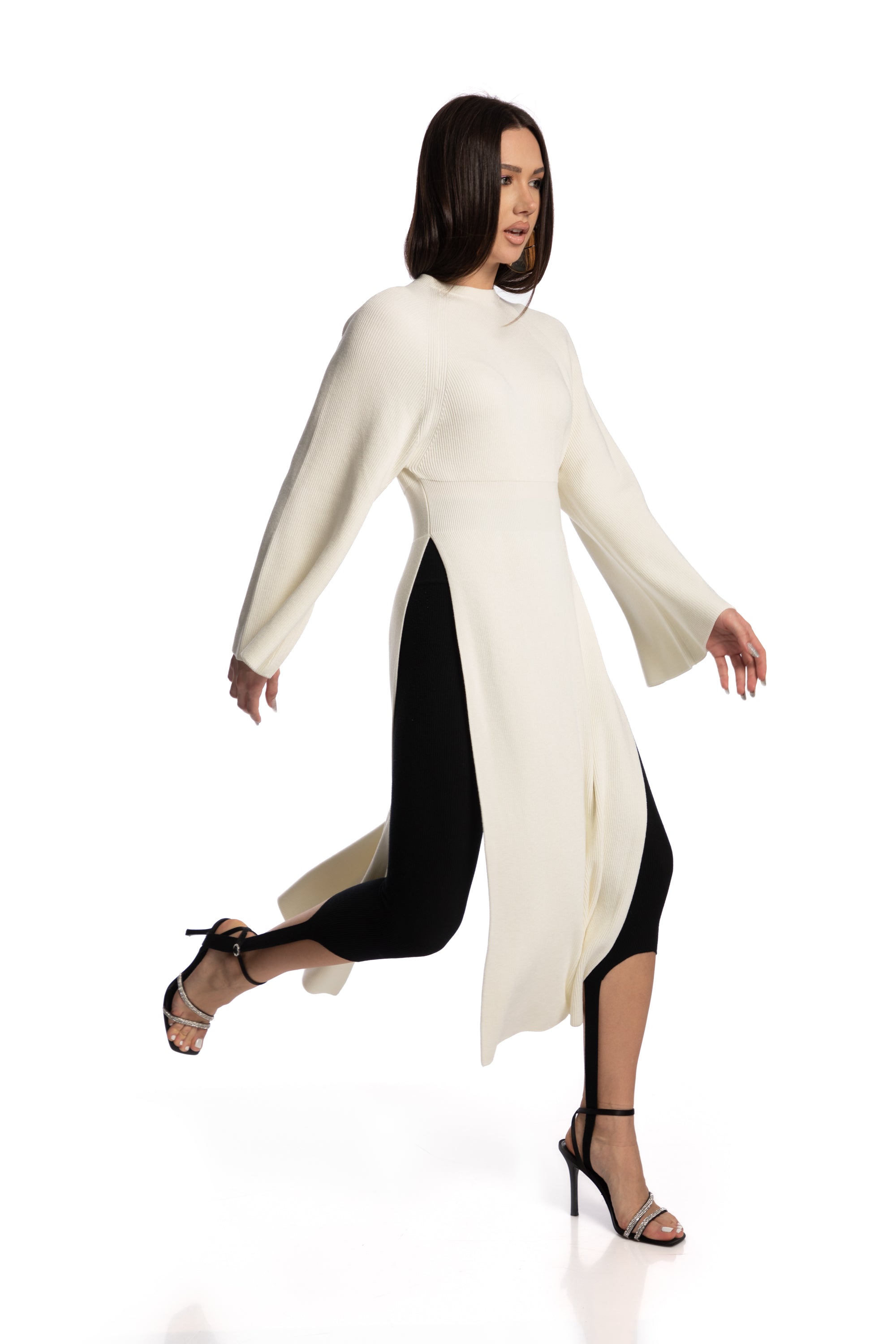 Rochie cu slituri laterale