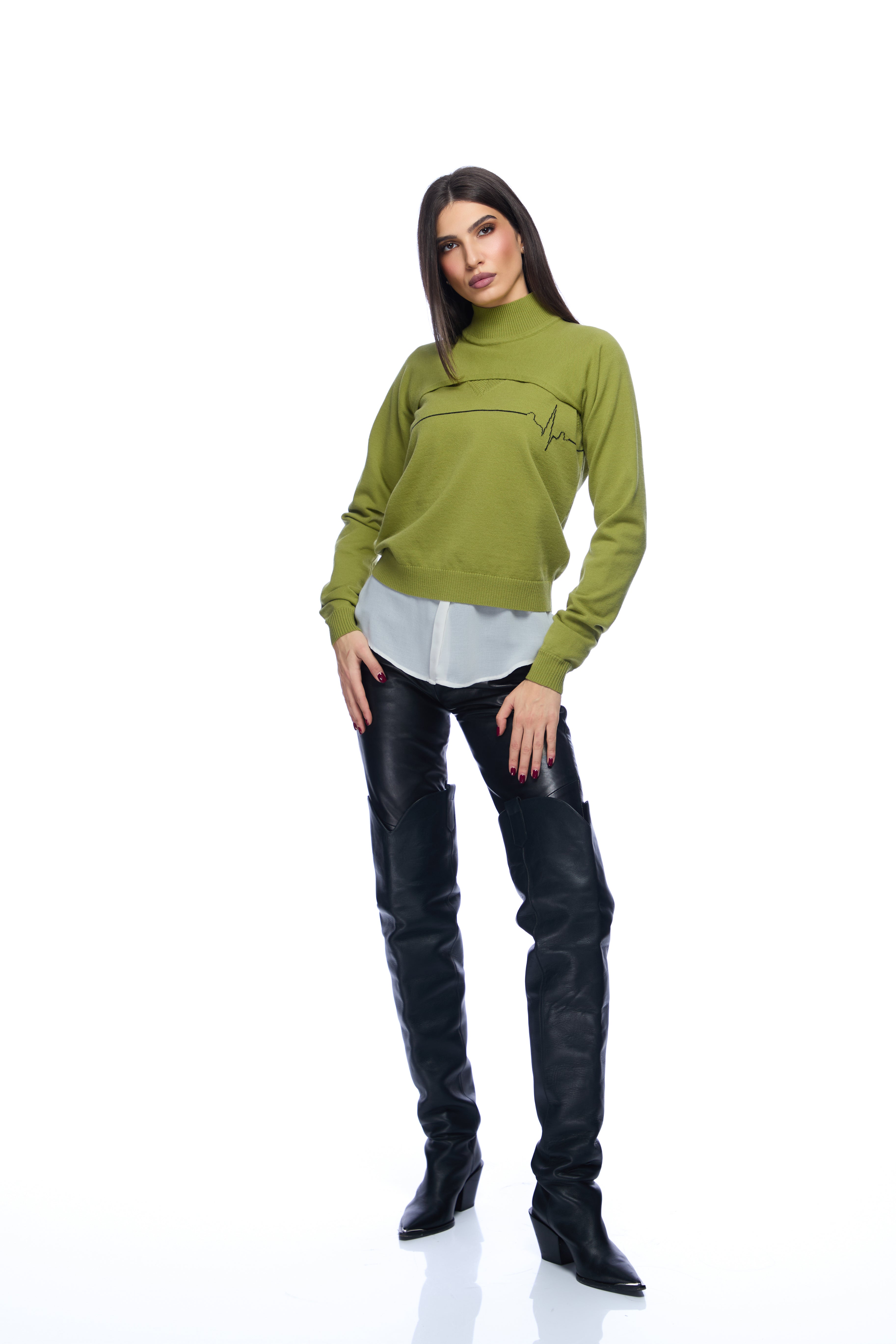 Compleu vesta si capa scurta