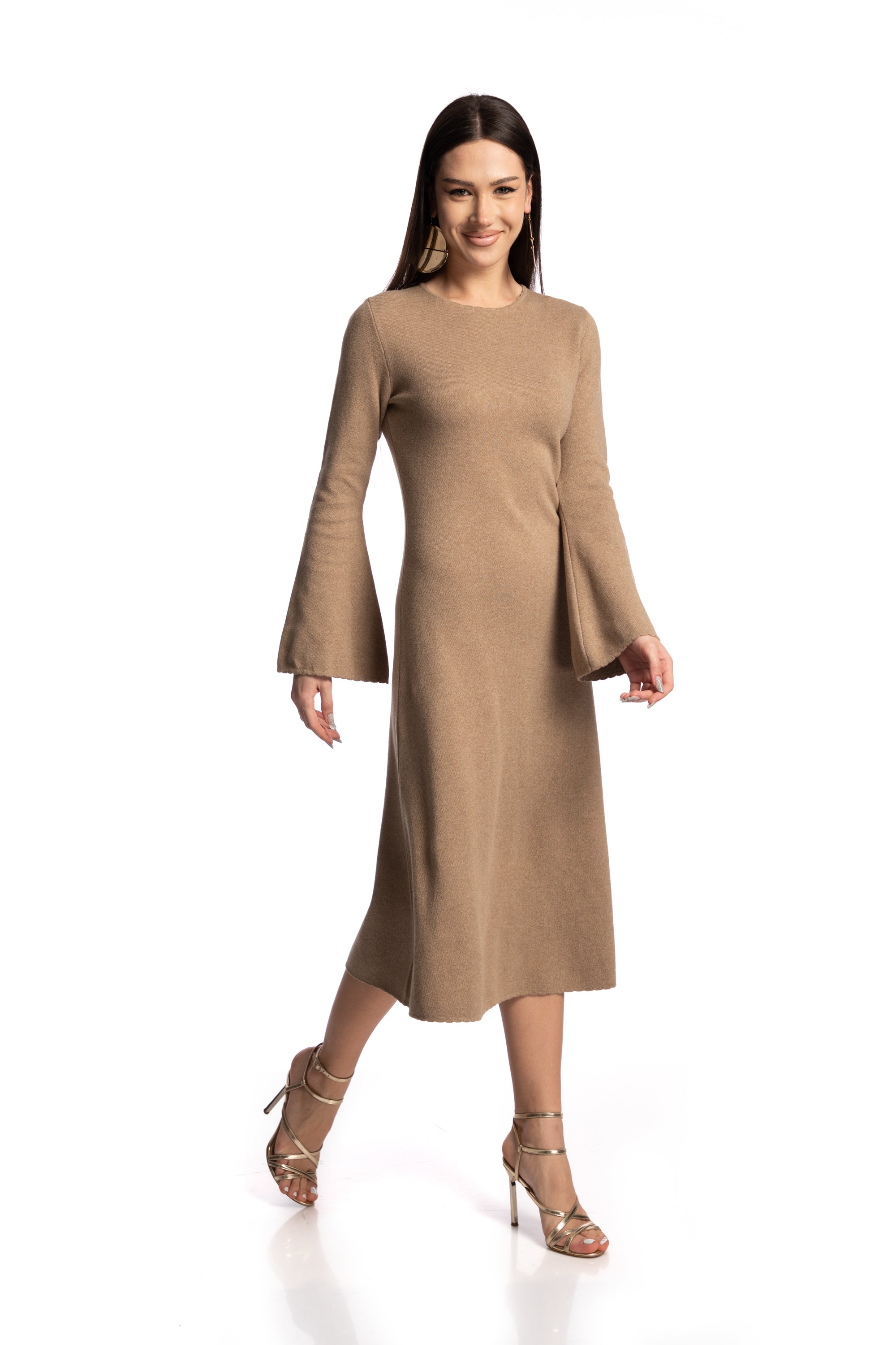 Rochie cu maneci clopot