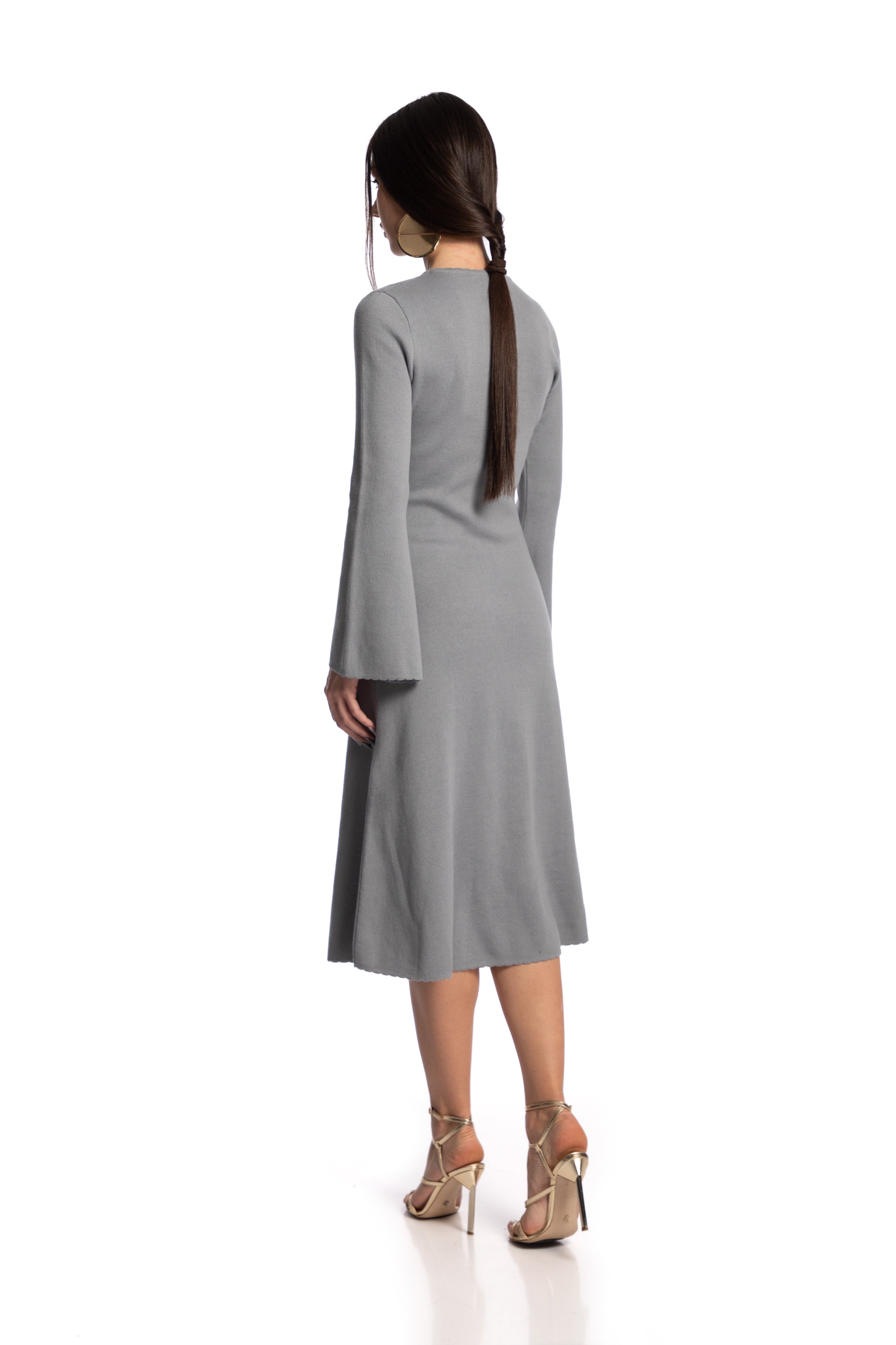 Rochie cu maneci clopot