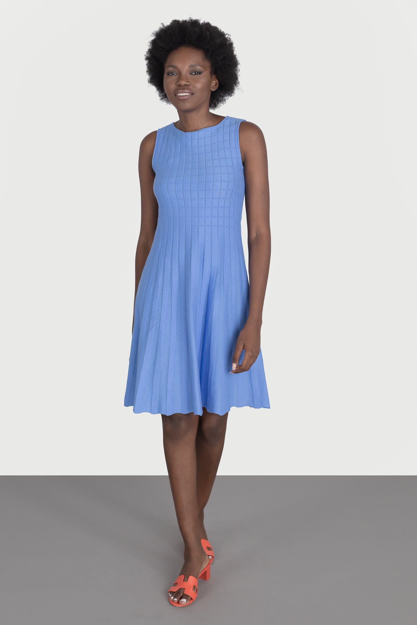 Rochie evazata uni