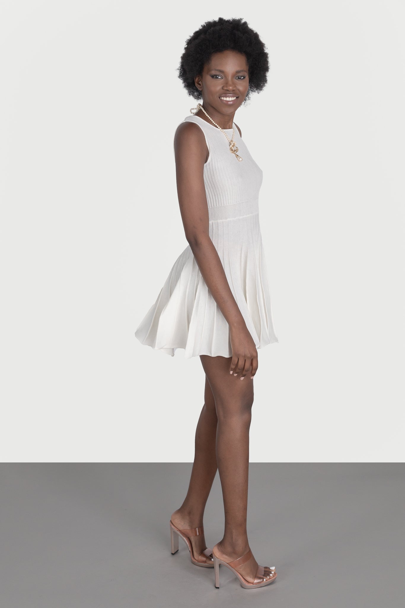 Rochie mini evazata