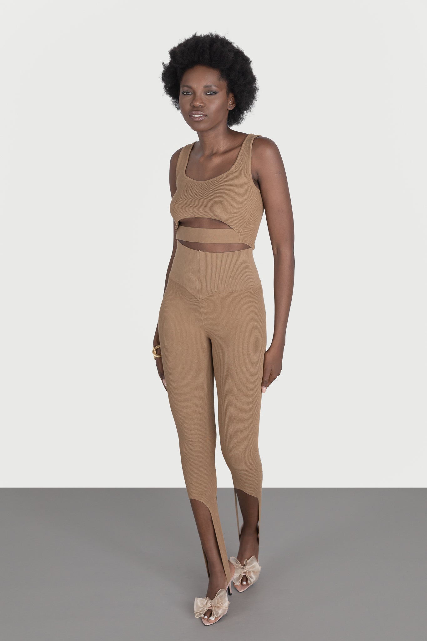 Pantaloni mulati