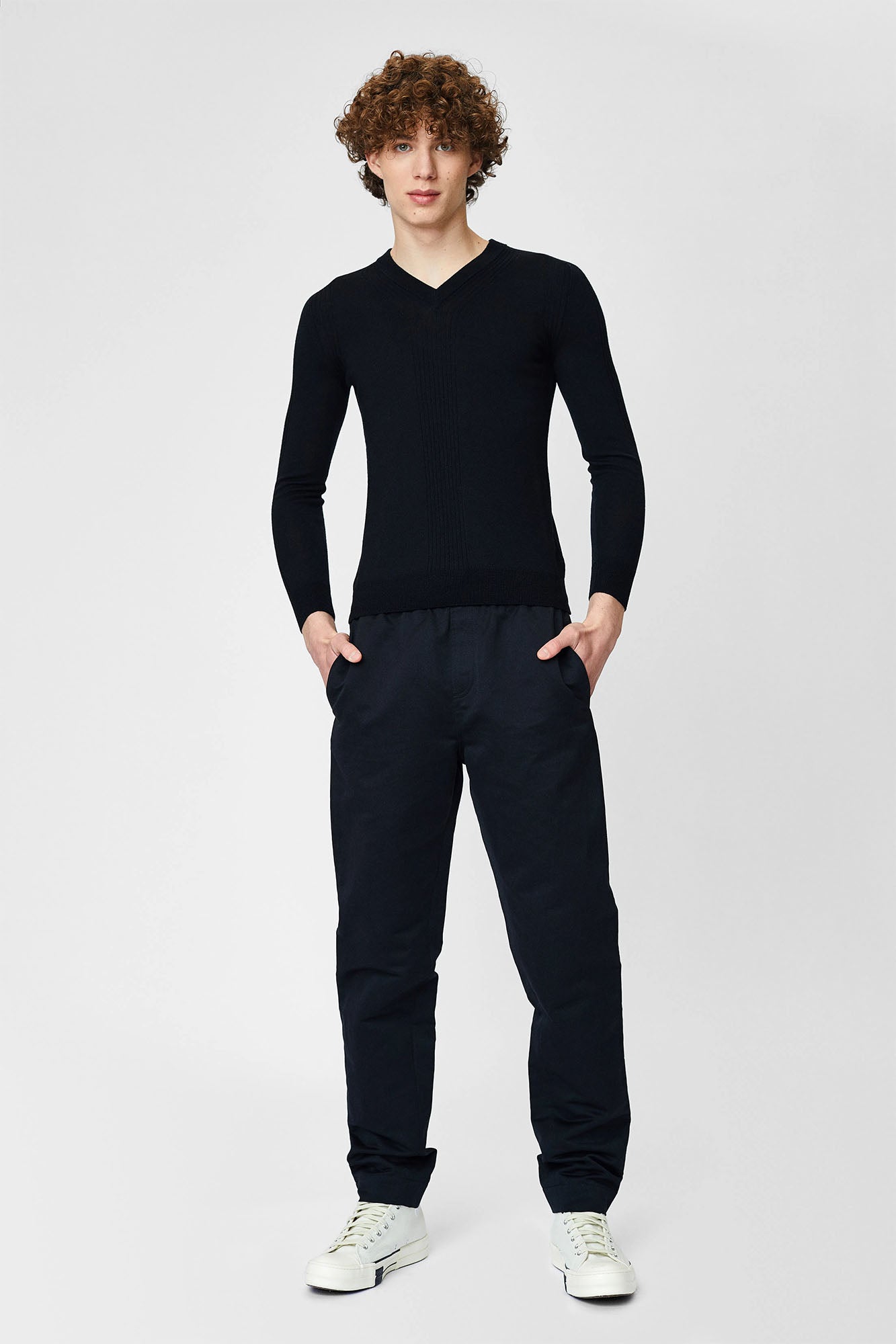 Pulover V-neck pentru barbati