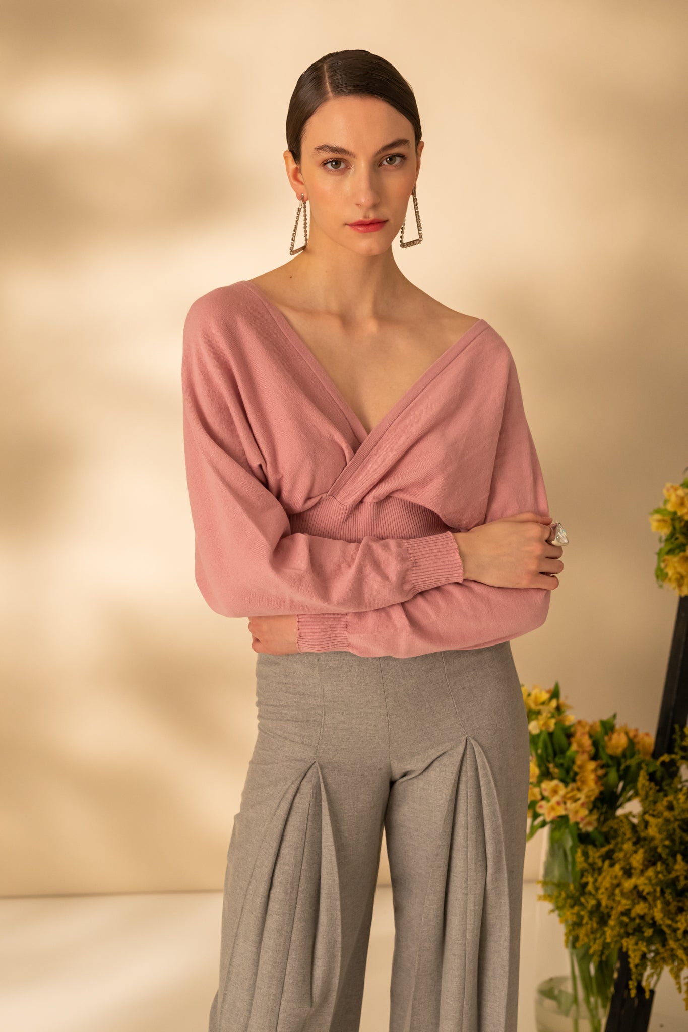 Bluza cu decolteu in fata si spate