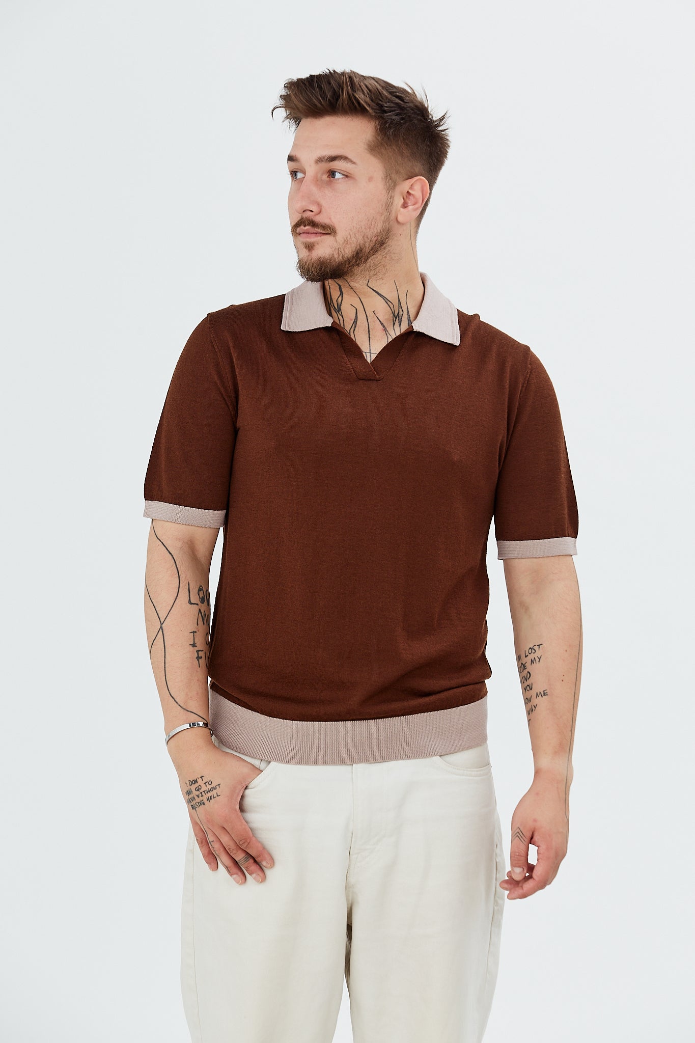 Pulover cu maneca scurta si guler polo in contrast