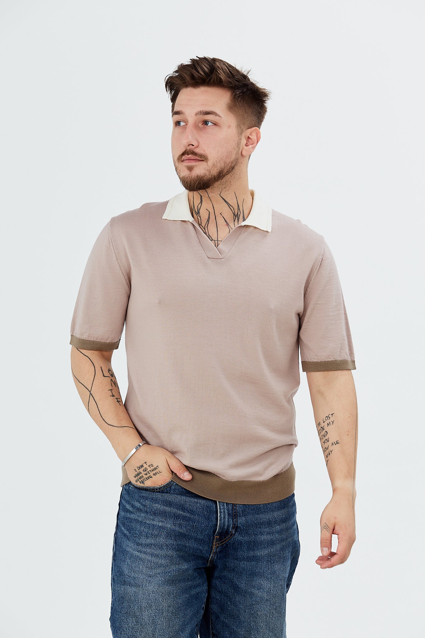 Pulover cu maneca scurta si guler polo in contrast