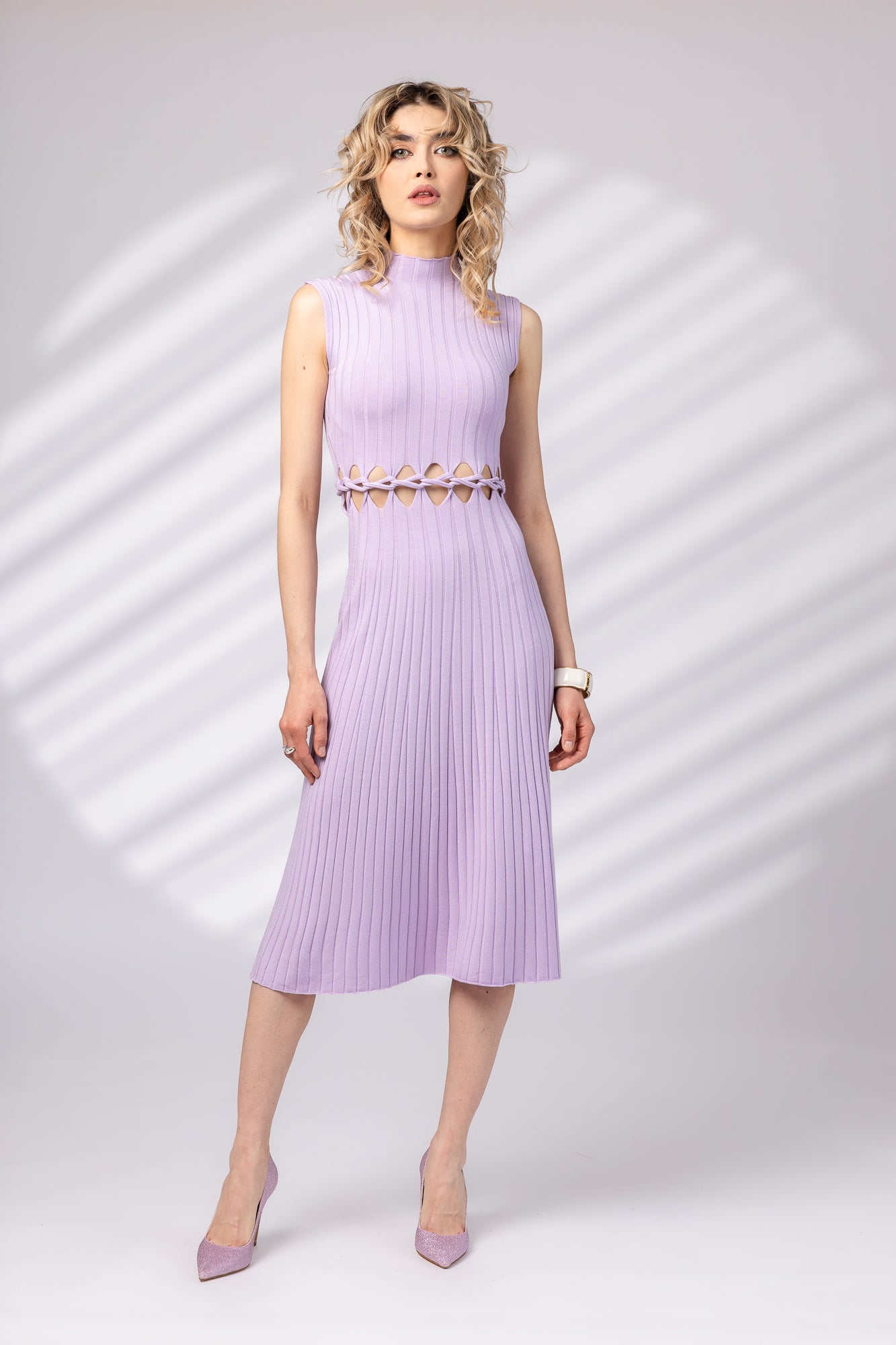 Rochie cu impletitura in talie