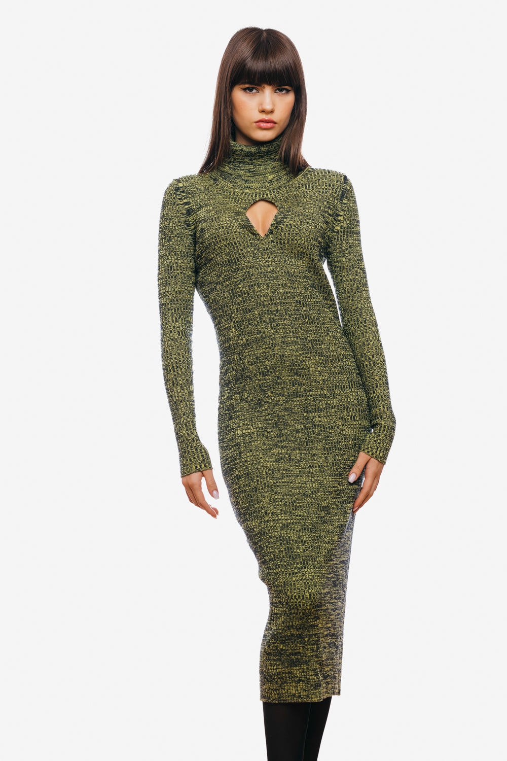 Rochie mulata cu maneci lungi si guler inalt