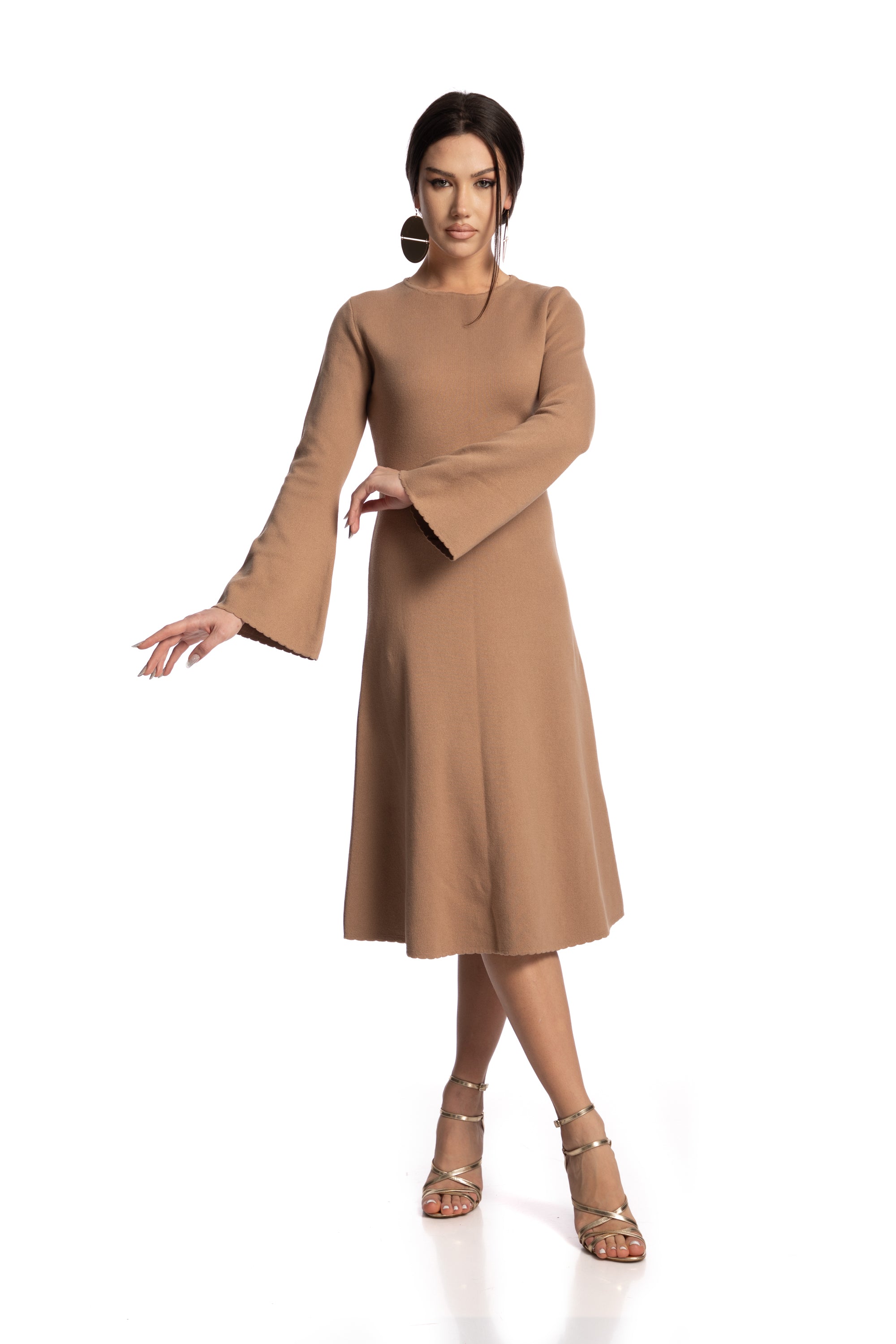 Rochie cu maneci clopot