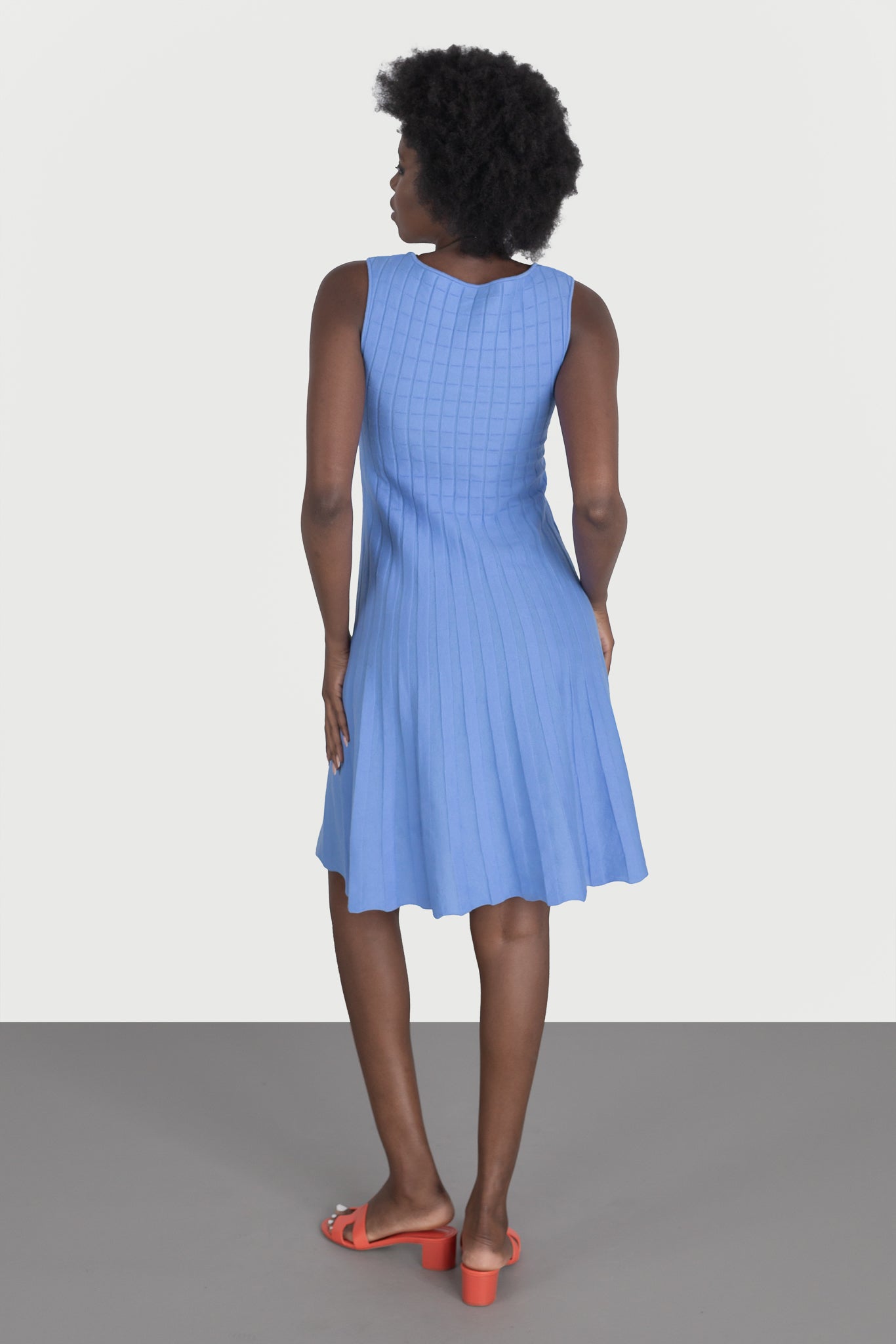 Rochie evazata uni