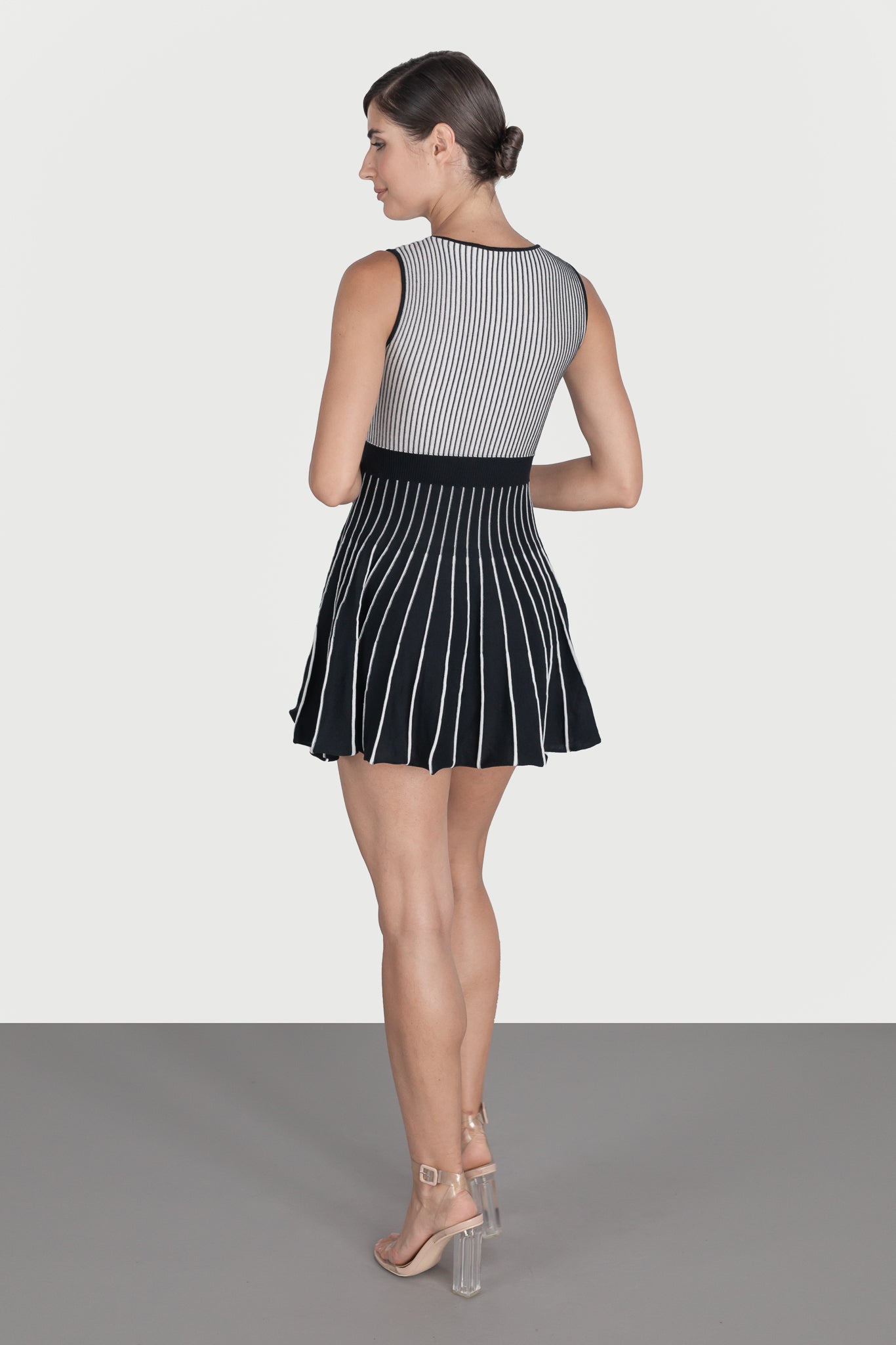 Rochie mini evazata