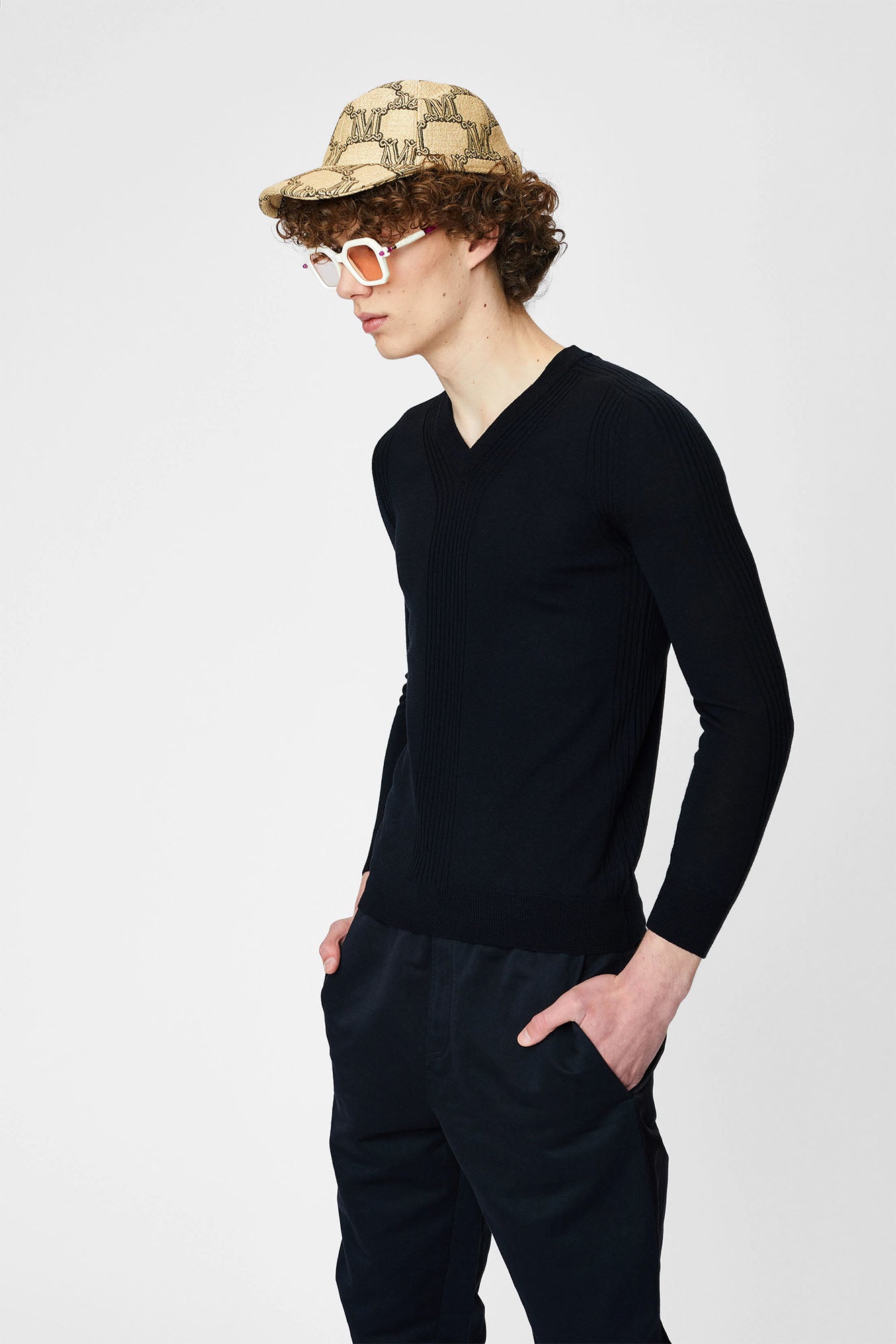 Pulover V-neck pentru barbati